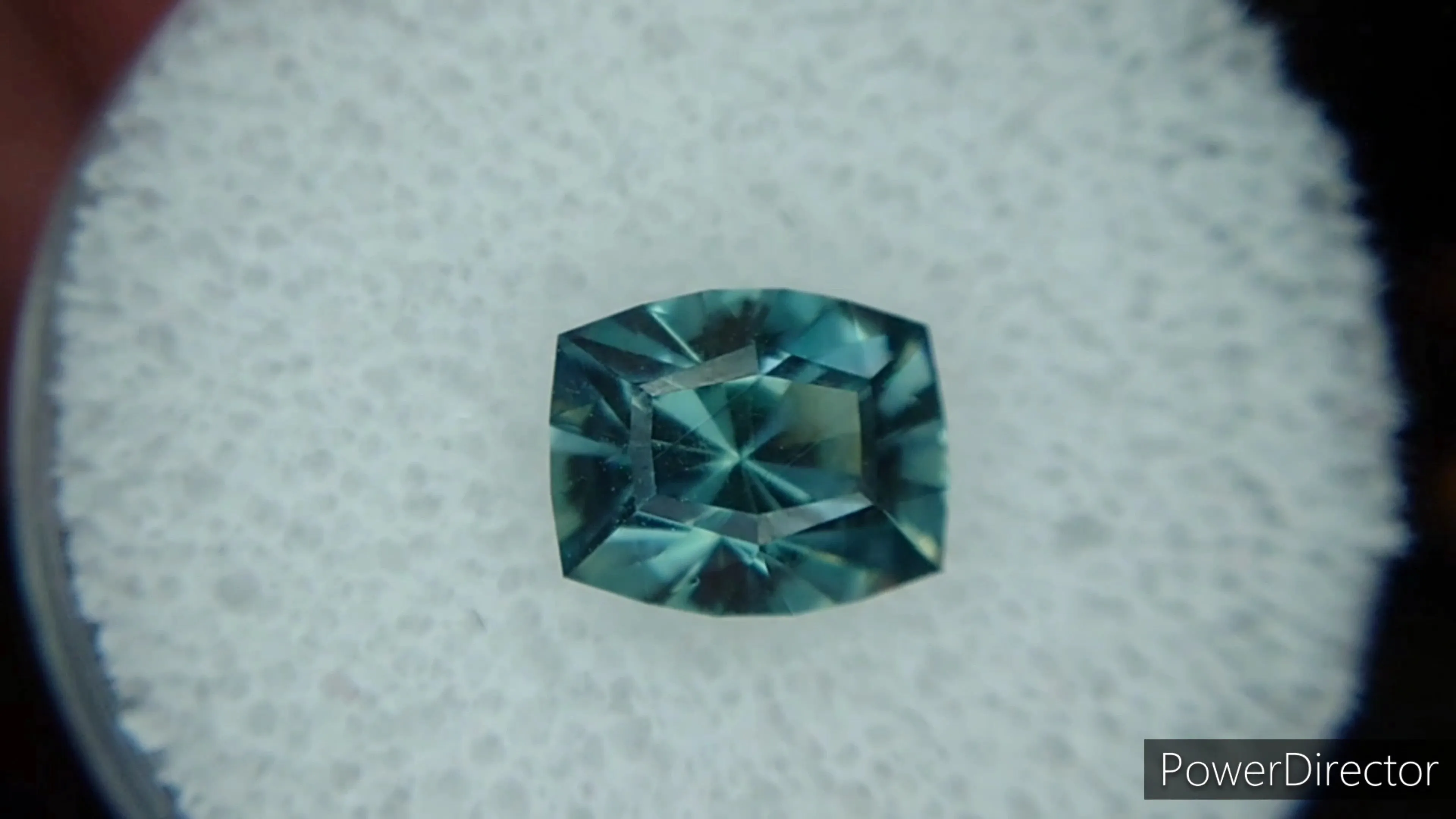 2.71ct Montana Sapphire with Blue to Teal Color Change