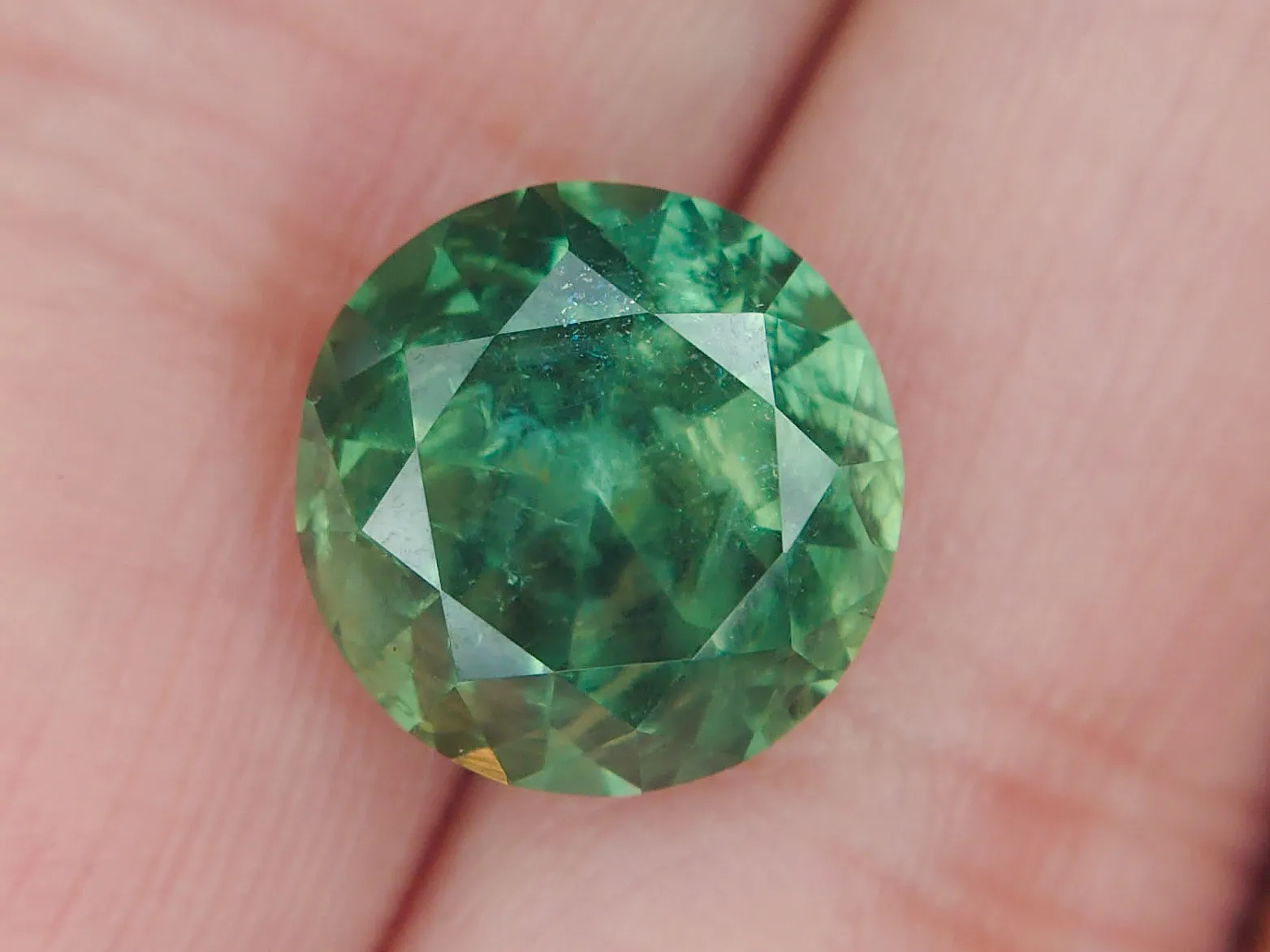 7.35 carat Natural Green Eldorado Bar Montana Sapphire