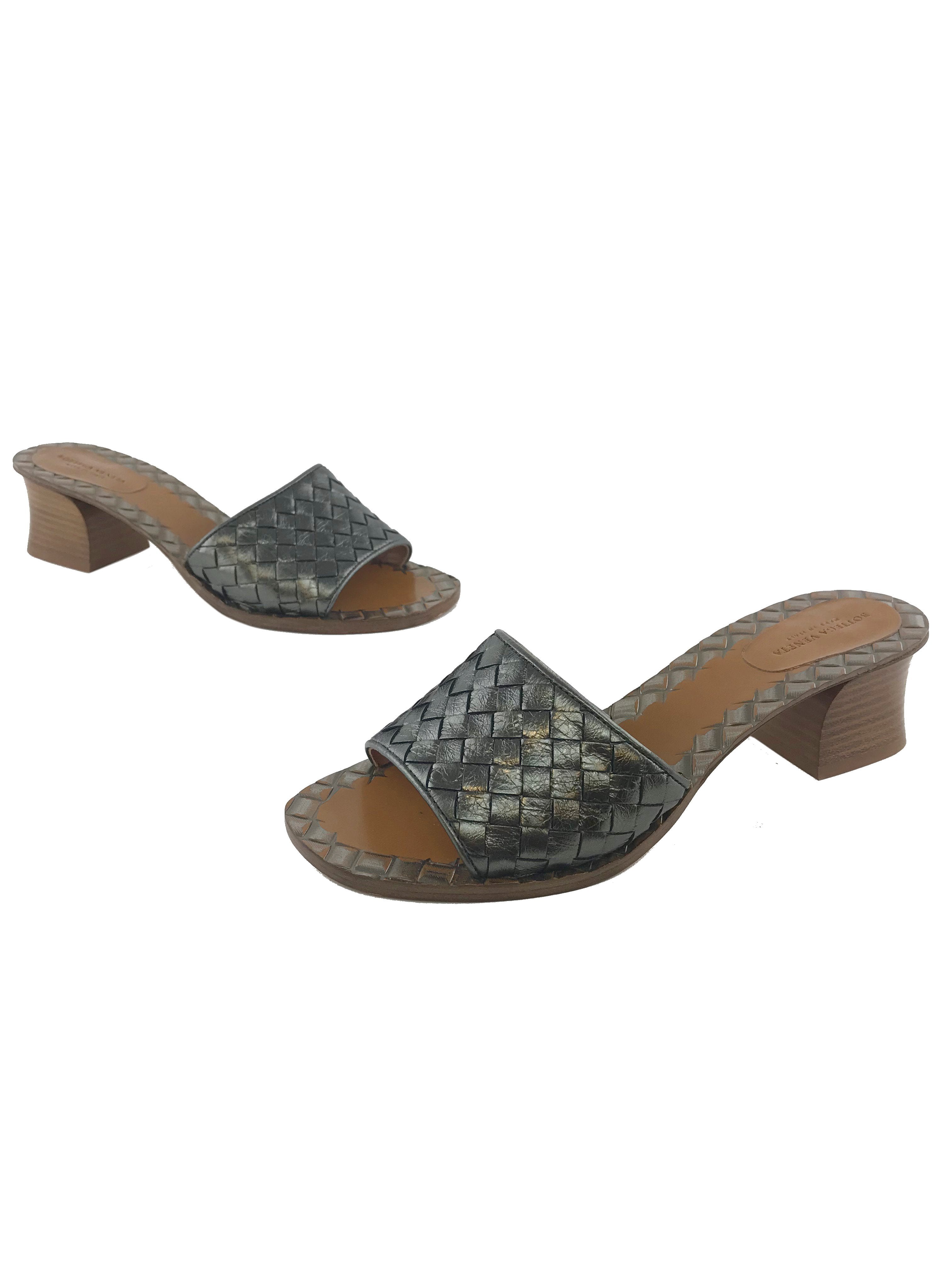 Bottega Veneta sandals, Intrecciato Nappa Ravello, Size 7