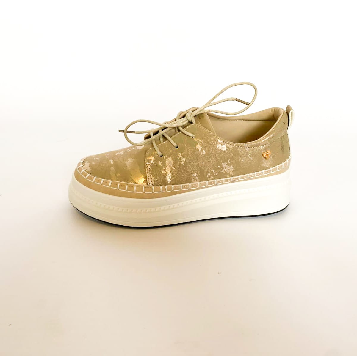 Butterfly Senhora 14 gold lace-up sneaker - Search Result: Butterfly Senhora 14 gold laceup sneaker | Shop Now