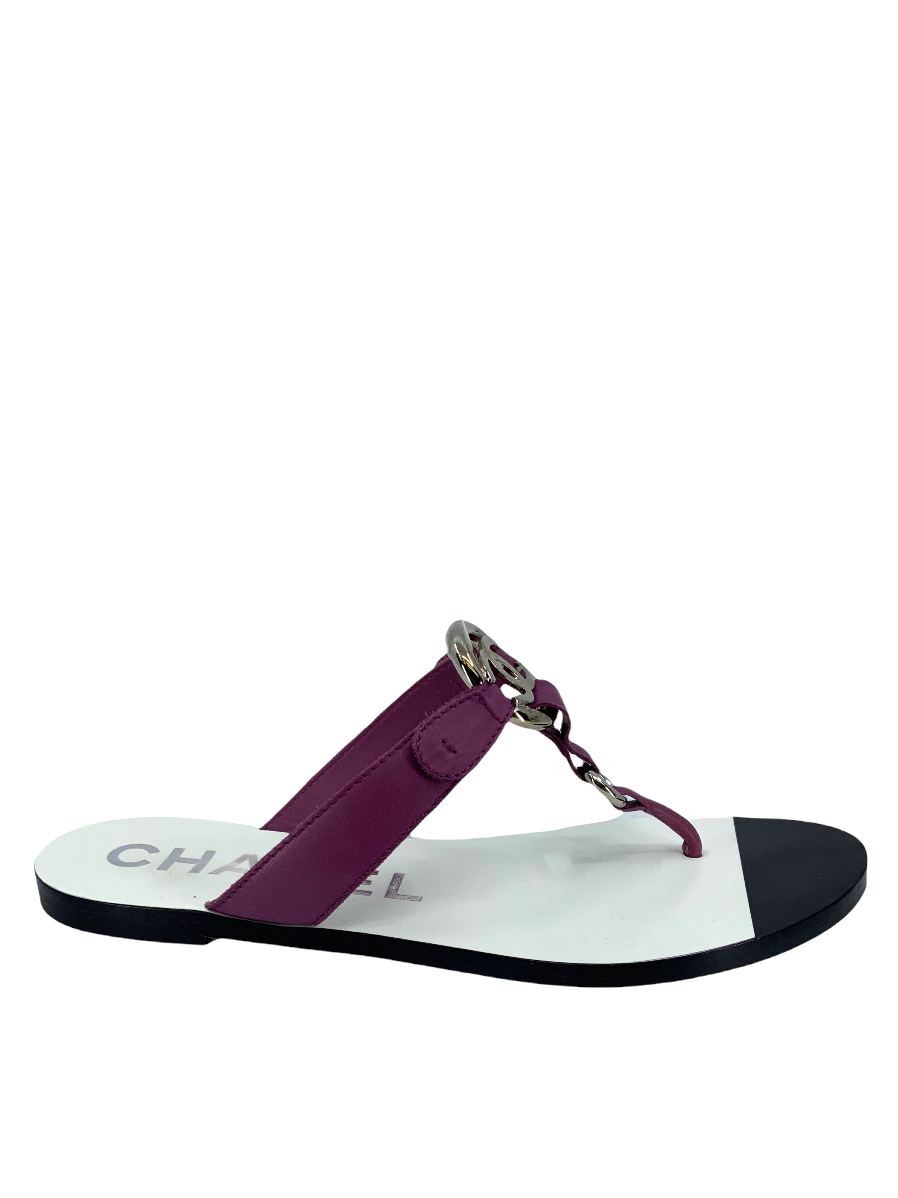 Chanel Leather CC Logo Thong Sandals, Size 8.5