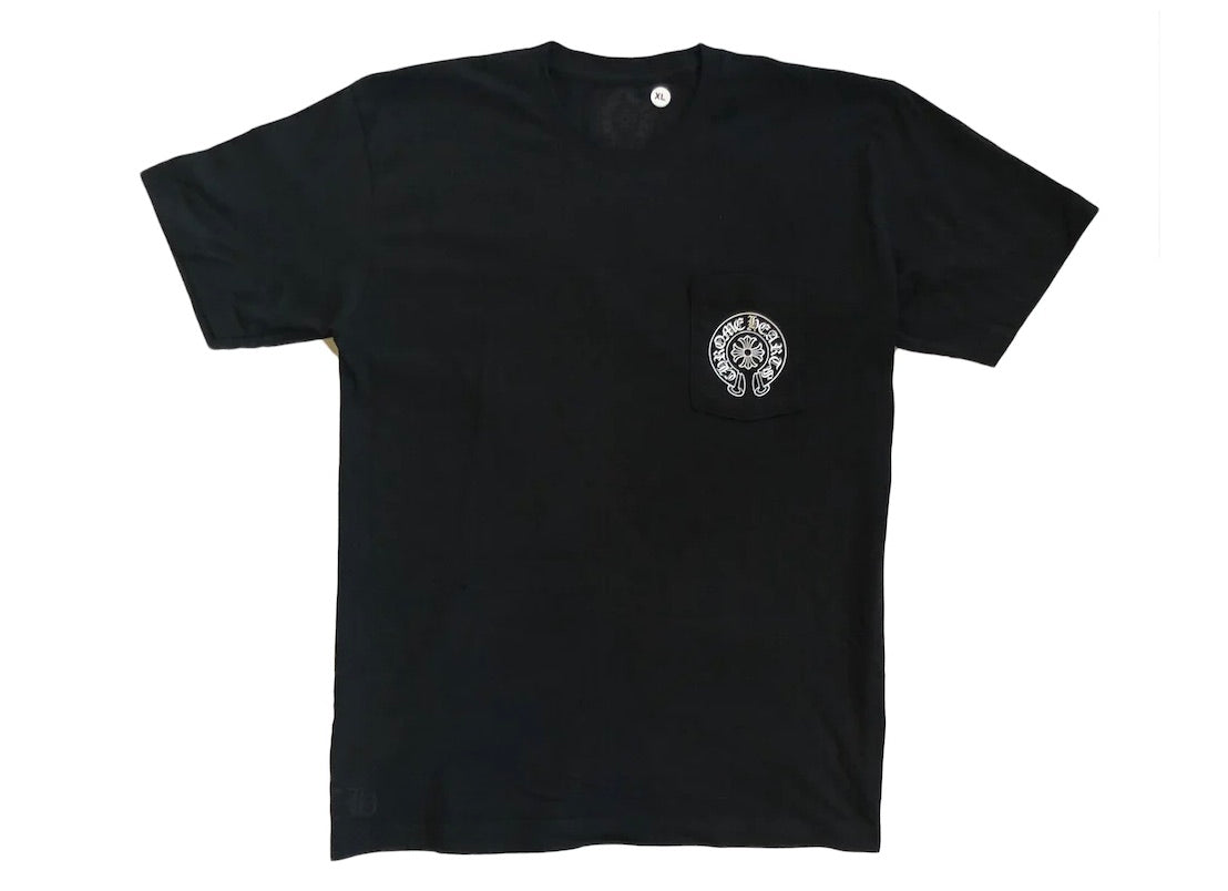 CHROME HEARTS black Miami horse shoe pocket t-shirt.