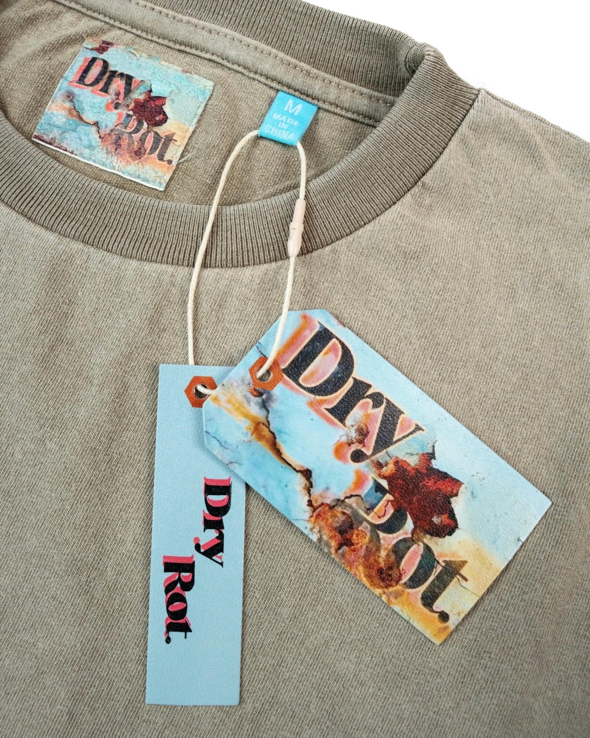 classic vintage tee in tan