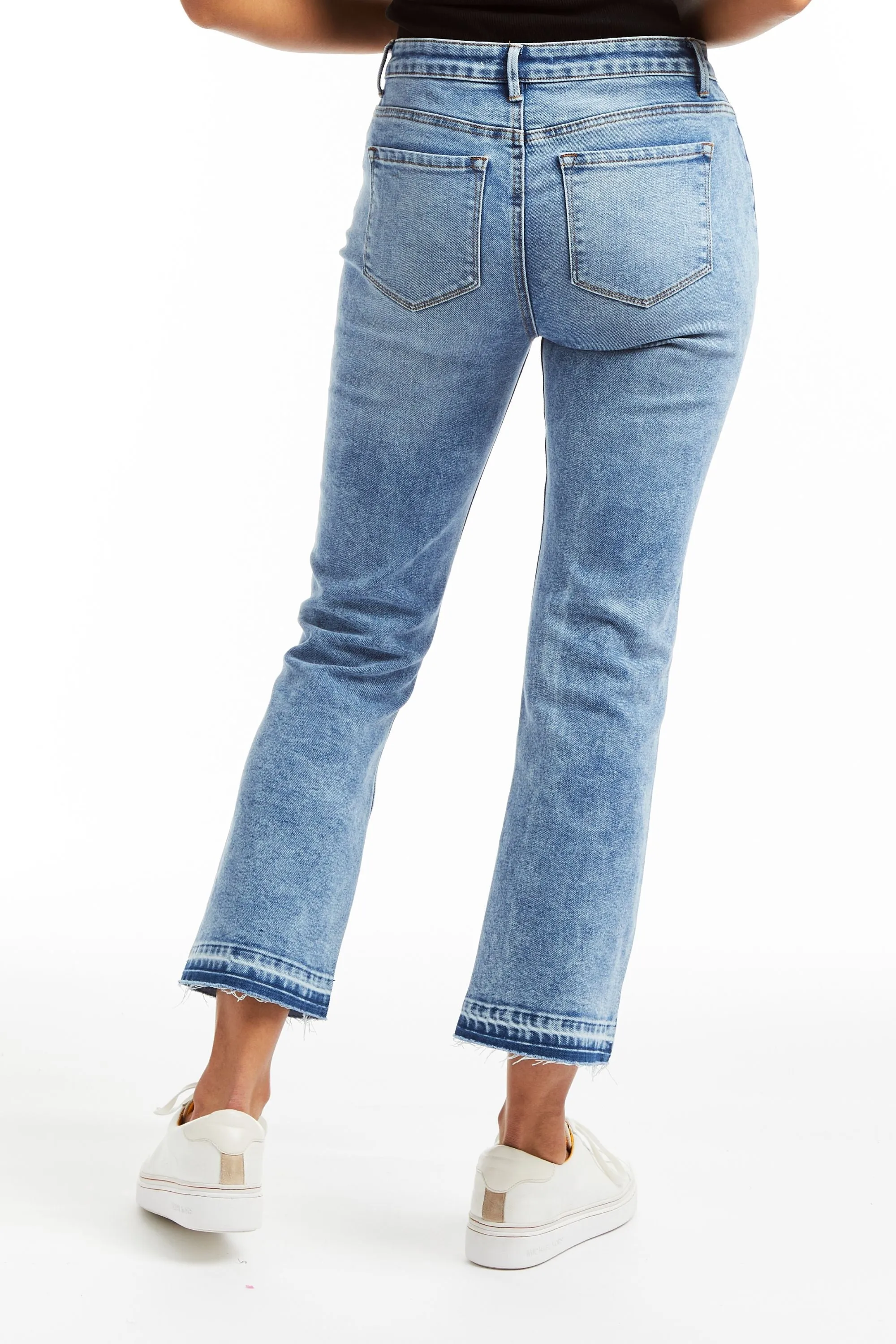 Cropped Flared Jeans with Frayed Hem