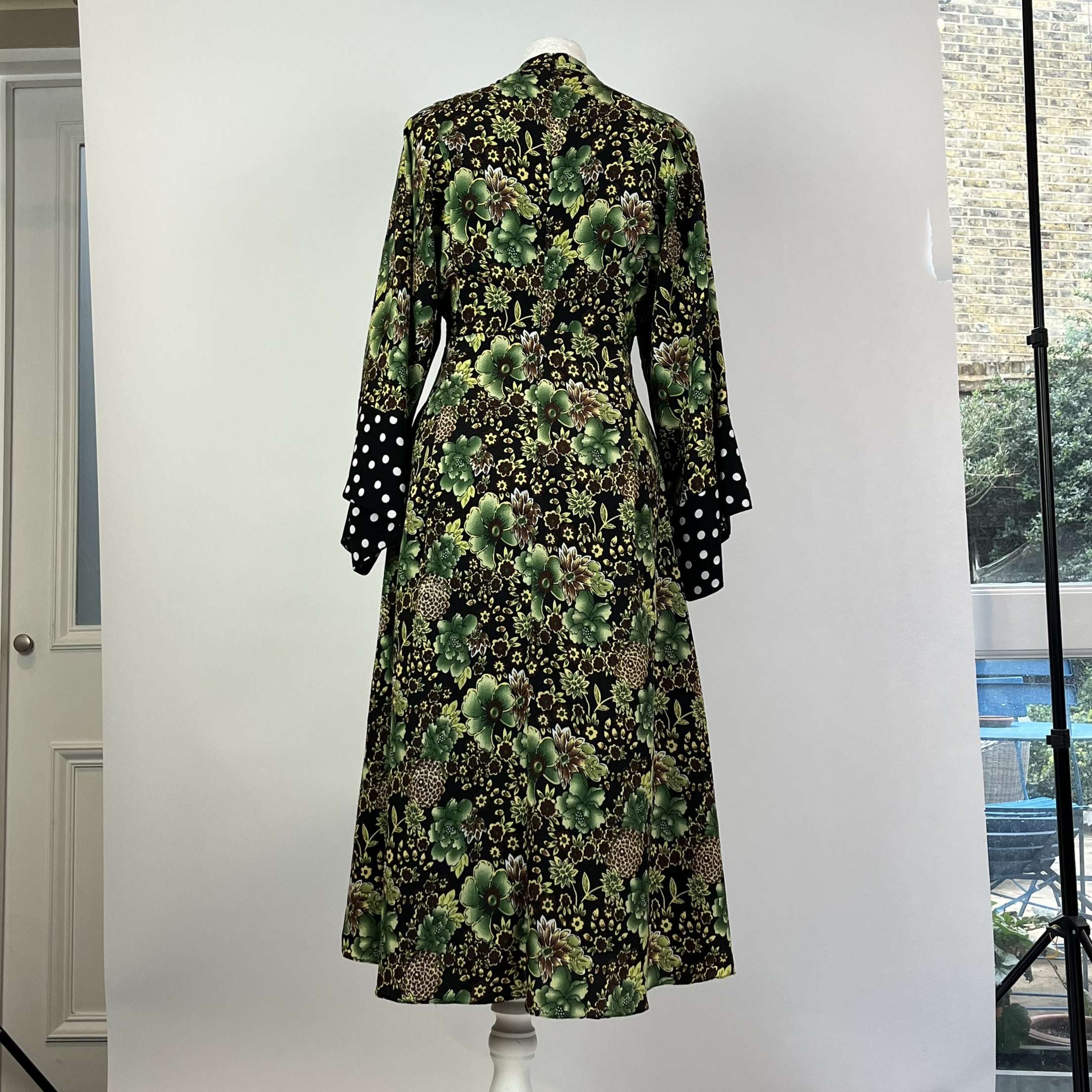 Duro Olowu green black print wool silk maxi dress XS - Shop now.