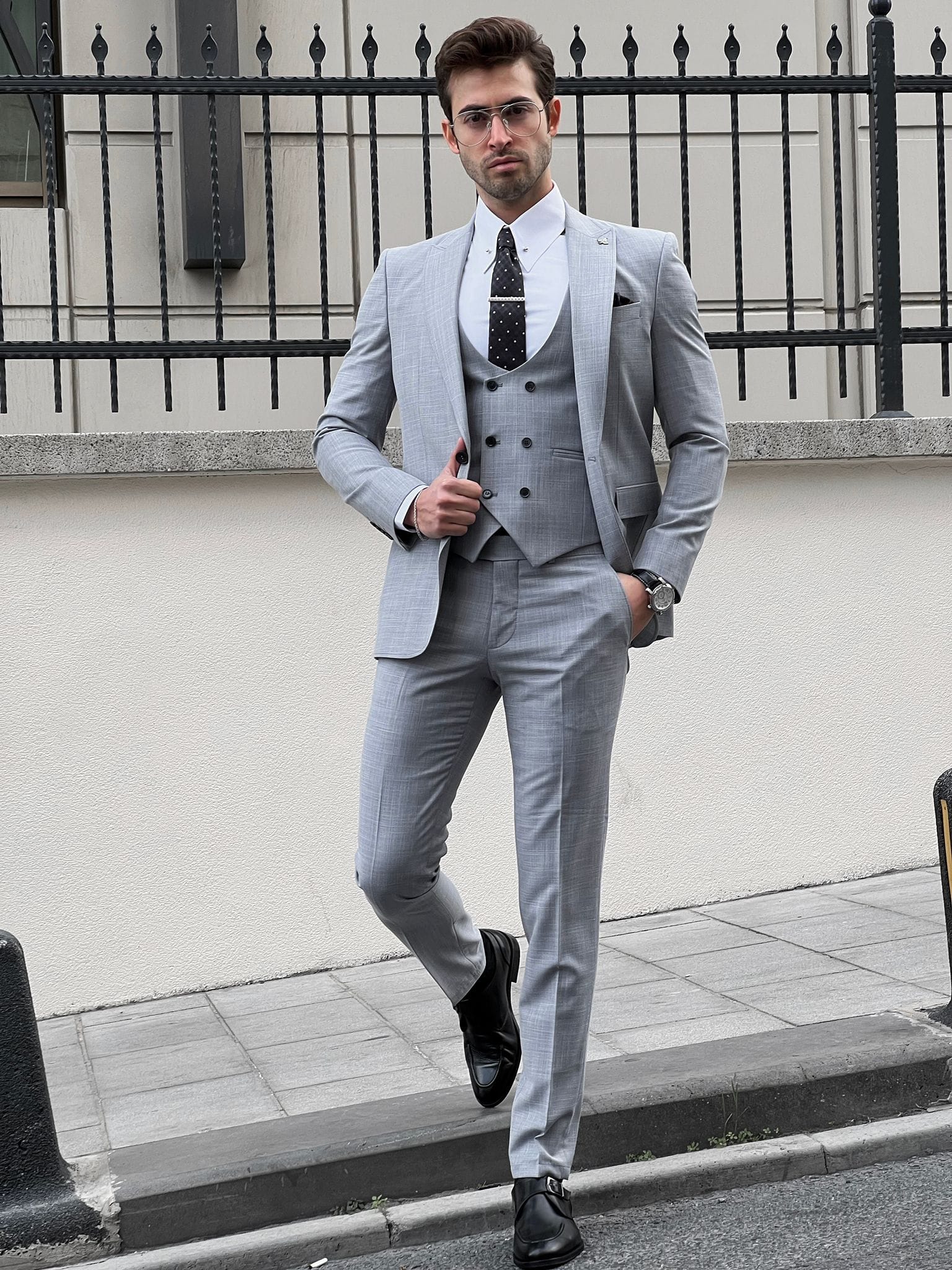 Gray Slim Fit Vest with Pointed Collar - Business Suit