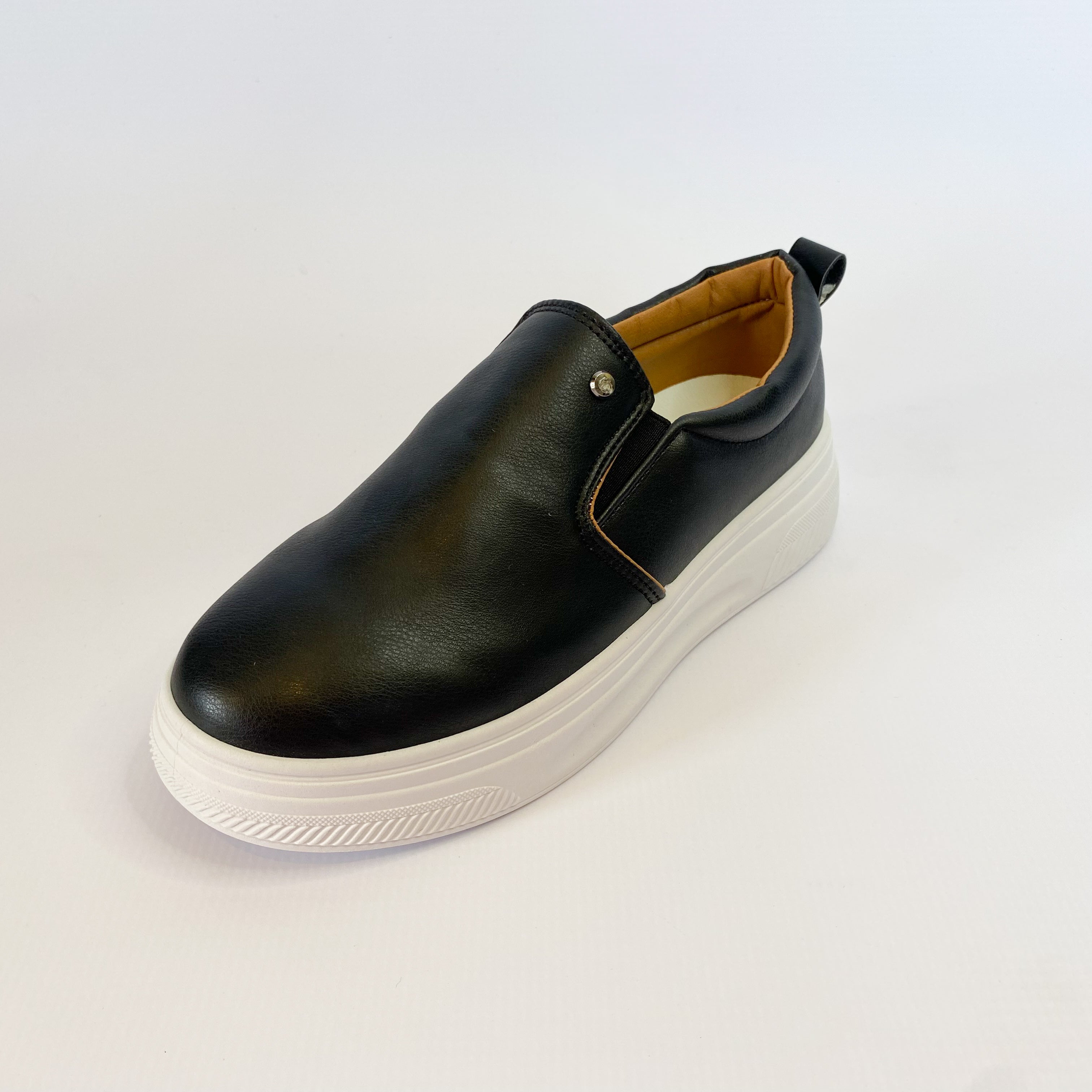 KG slip on sneaker black