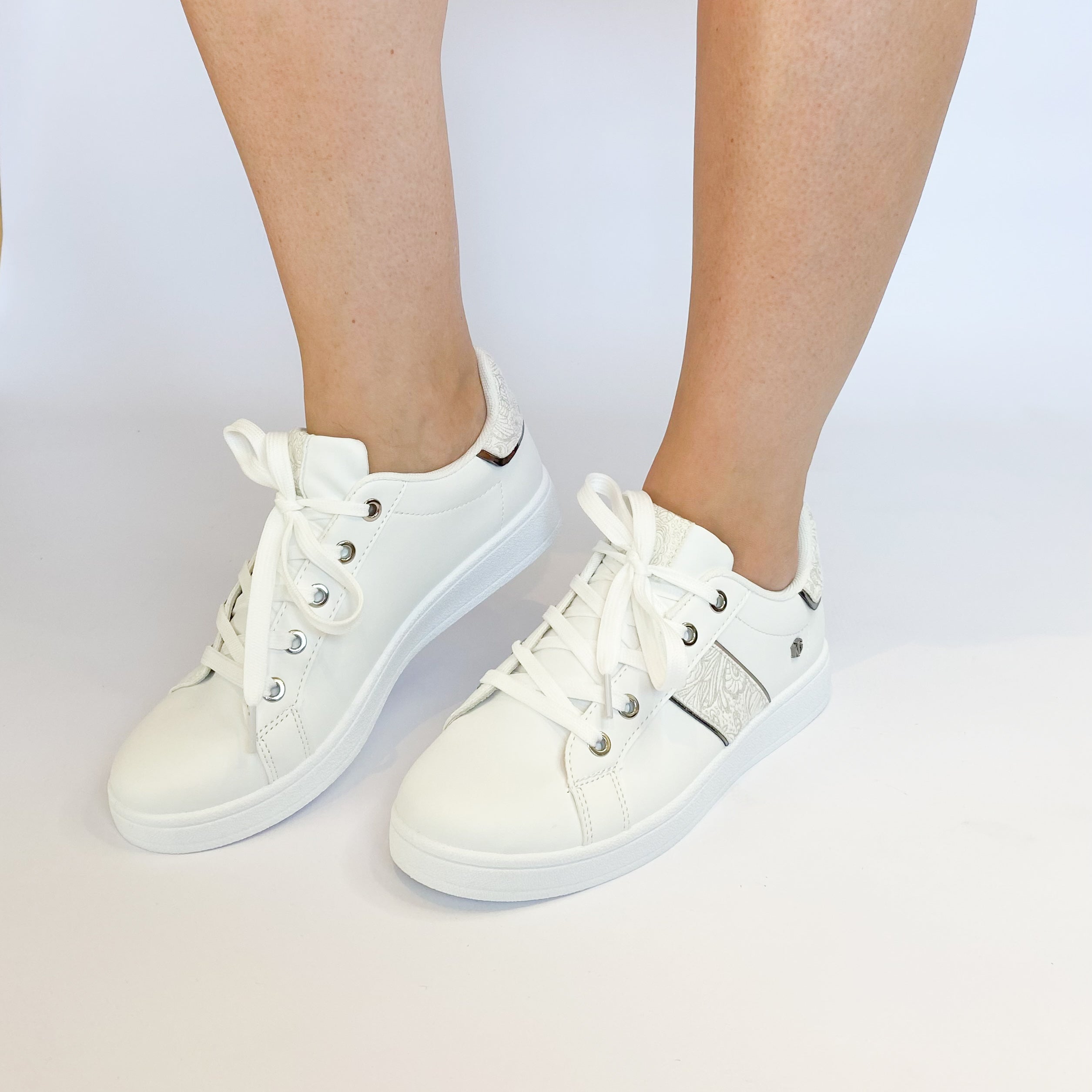 KG white silver striped sneaker