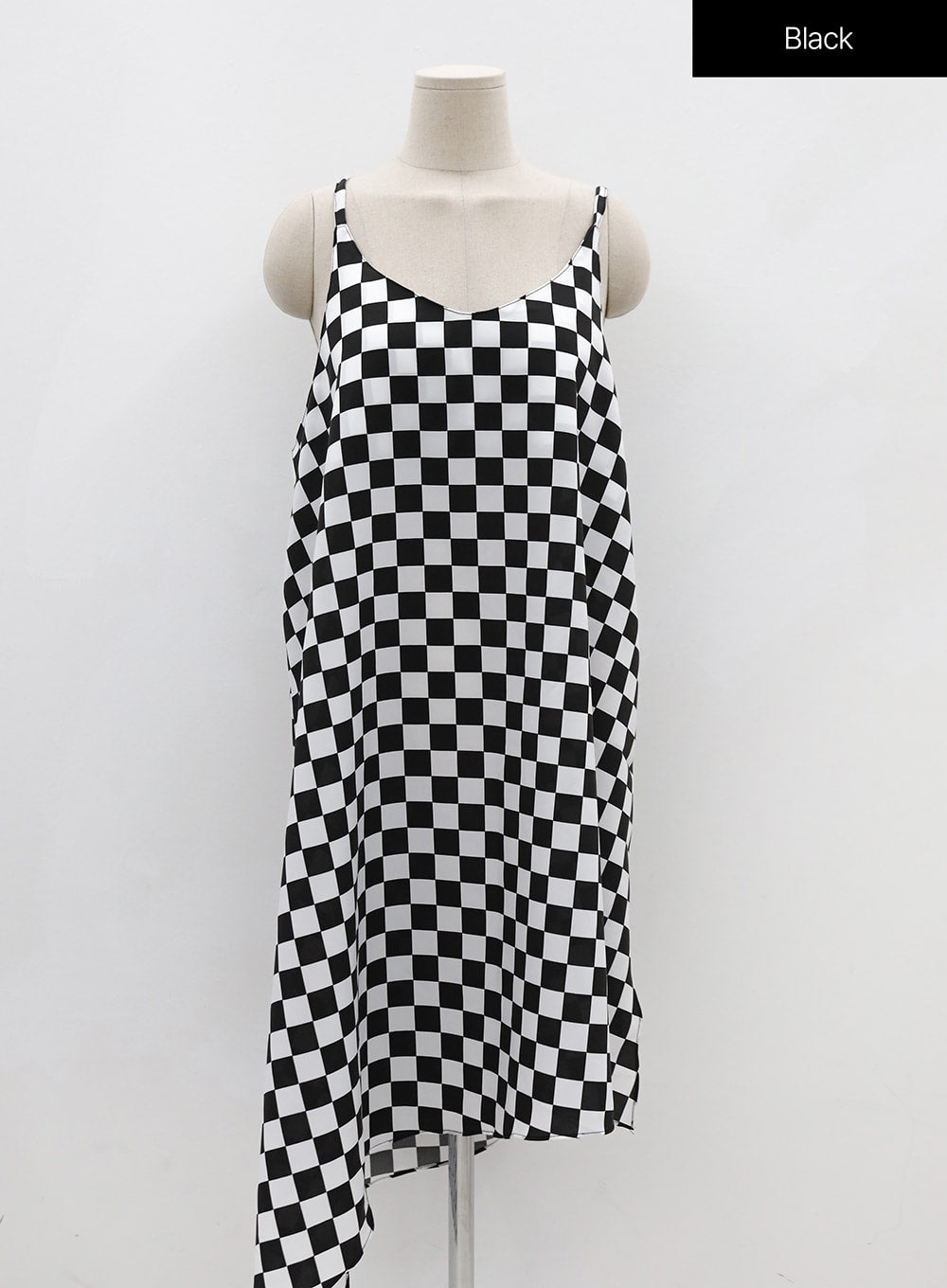 Plus Size Checked Sleeveless Dress - IG09