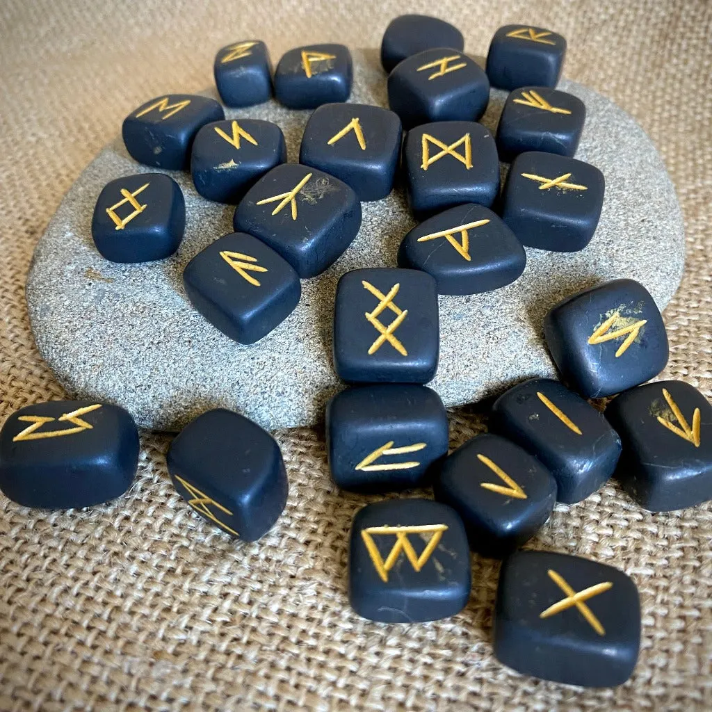 Shungite Rune Set in Linen Pouch