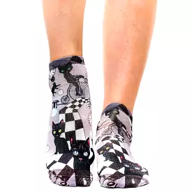 The result for Chess Cat Kadın Sneaker rewritten for Google SEO would be Women's Chess Cat Sneaker.