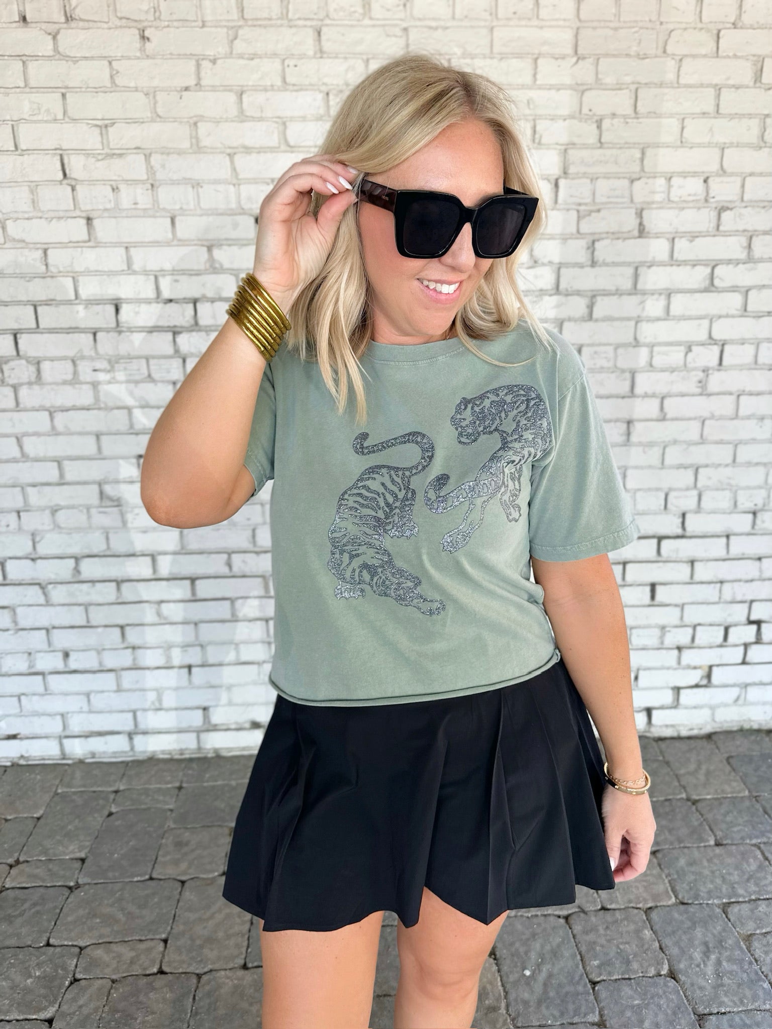 Vintage Tiger Cropped Graphic T-Shirt with Glitter - Olive