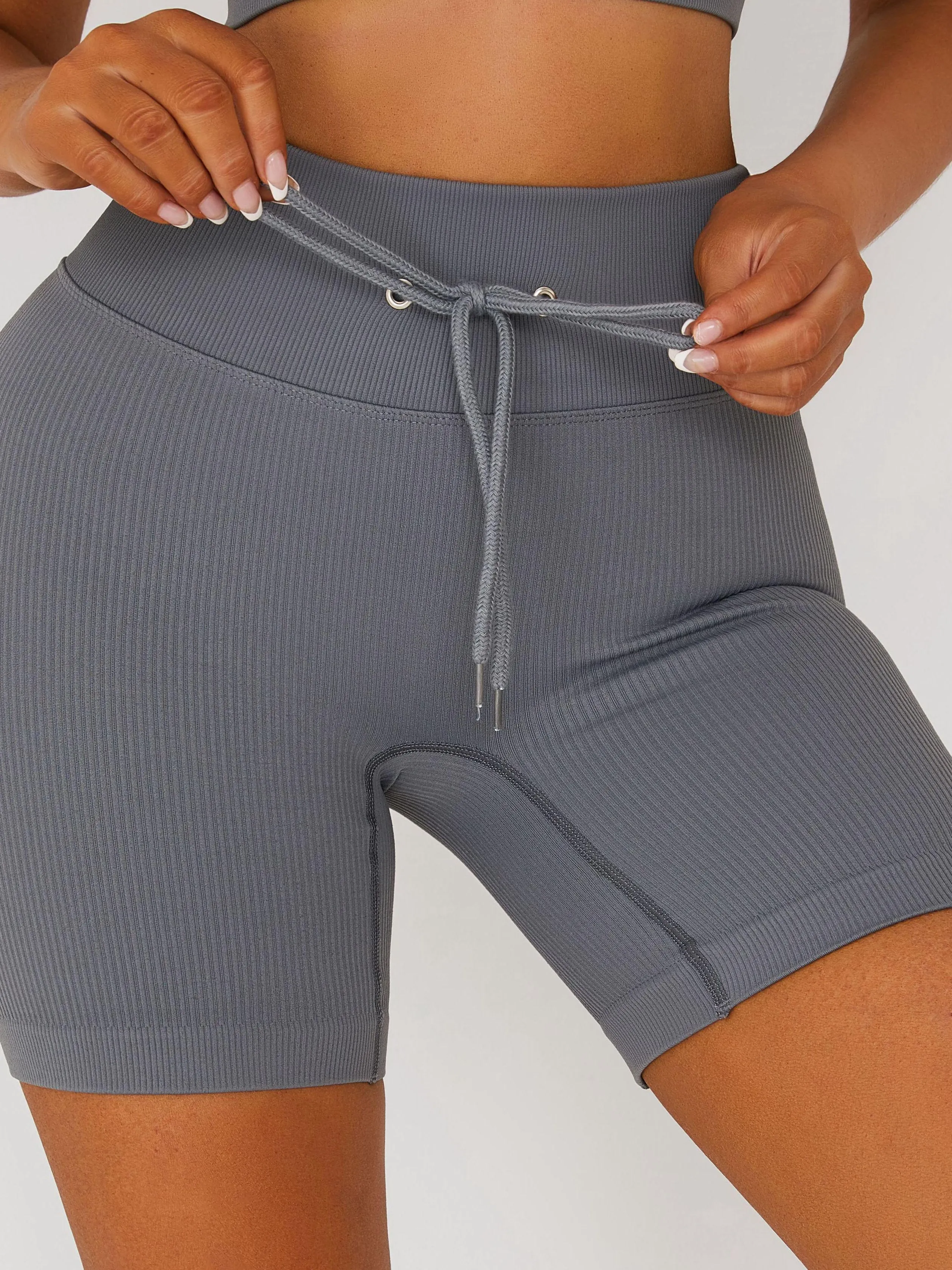 ZASUWA Drawstring Ribbed Fitness Spandex Gym Booty Shorts for Women